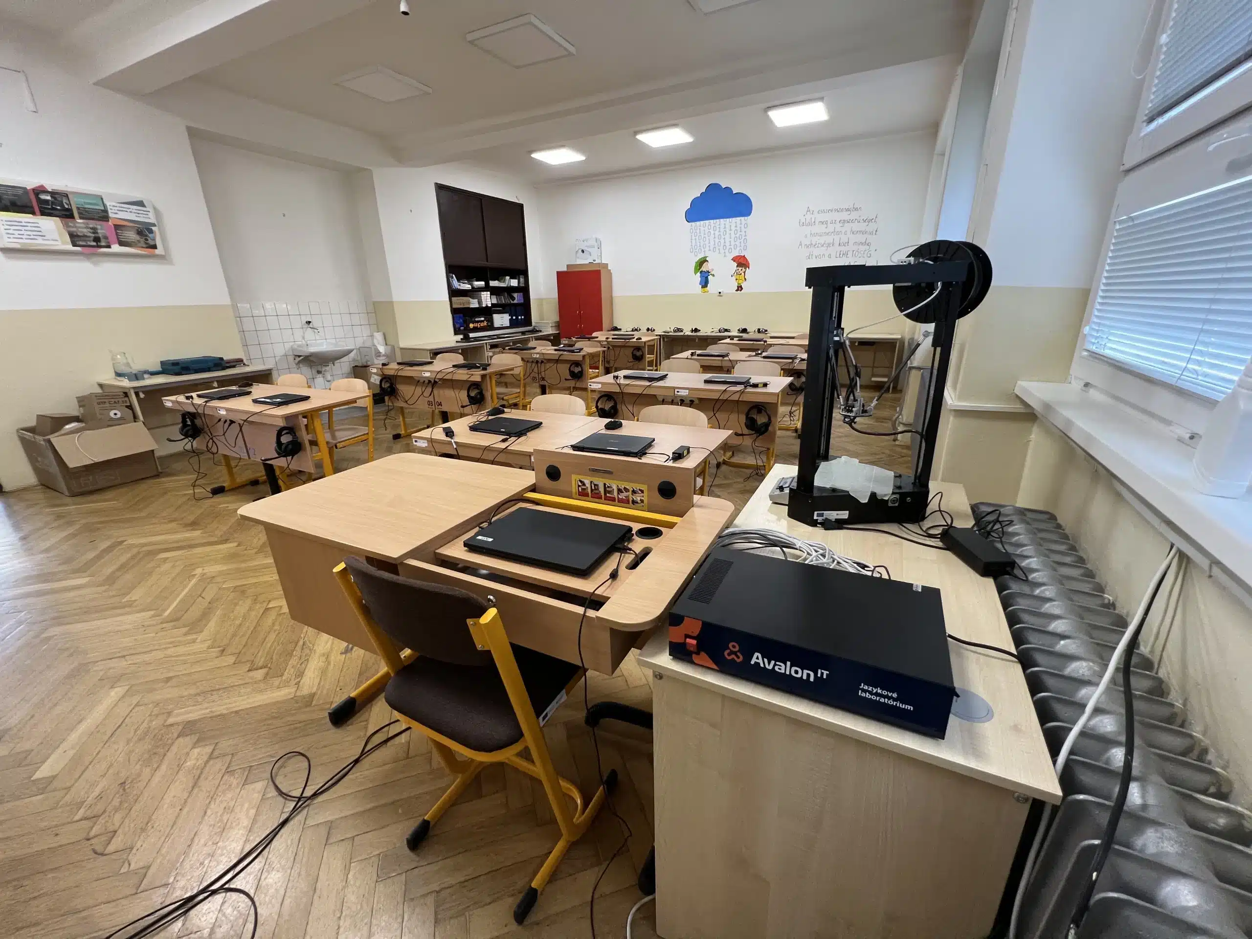 Vybavenie Jazykovej učebňe AIT-Teacher Model 1 40
