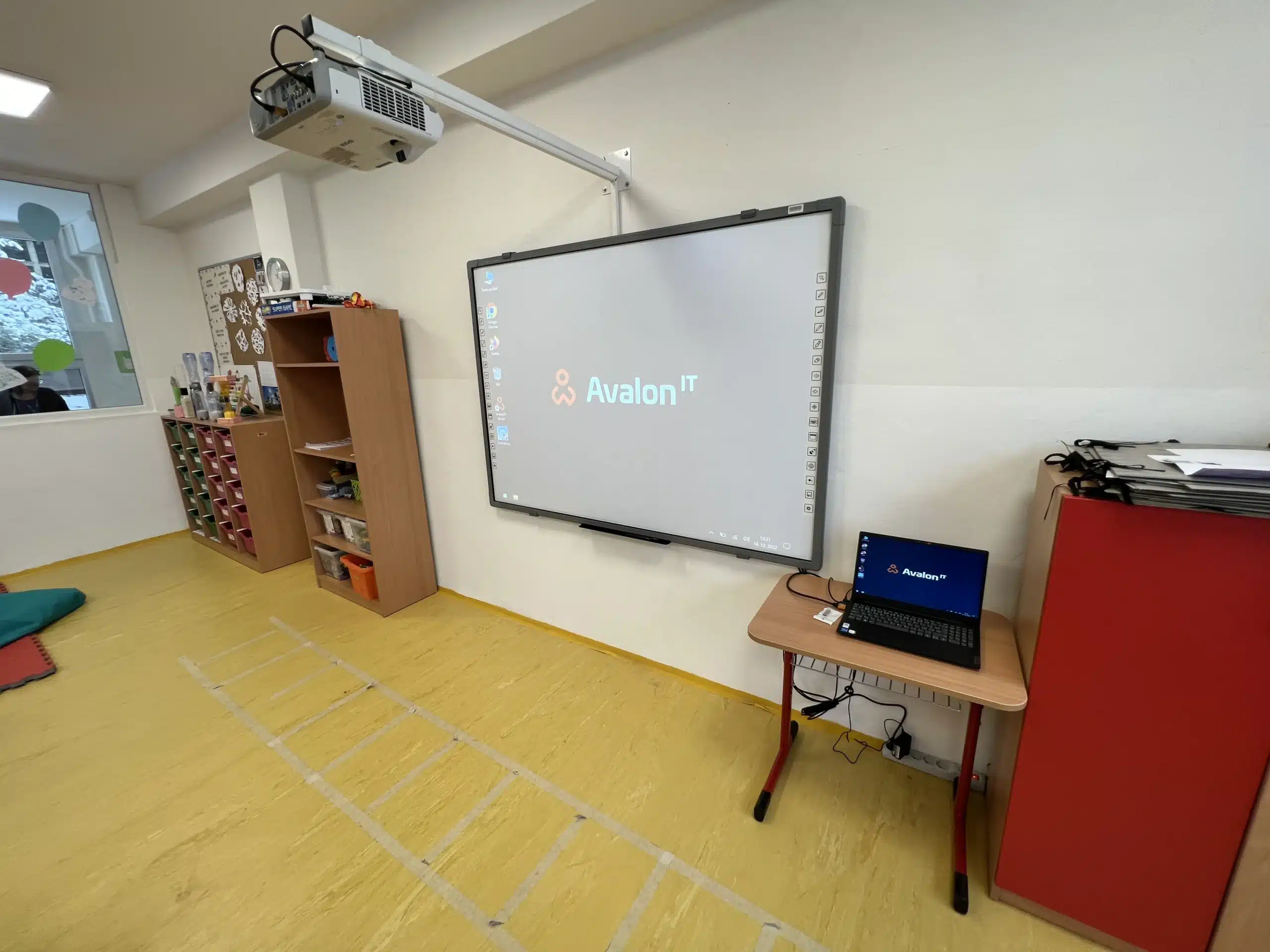 Sada interaktívnej tabule activ AIT a Epson projektora 26