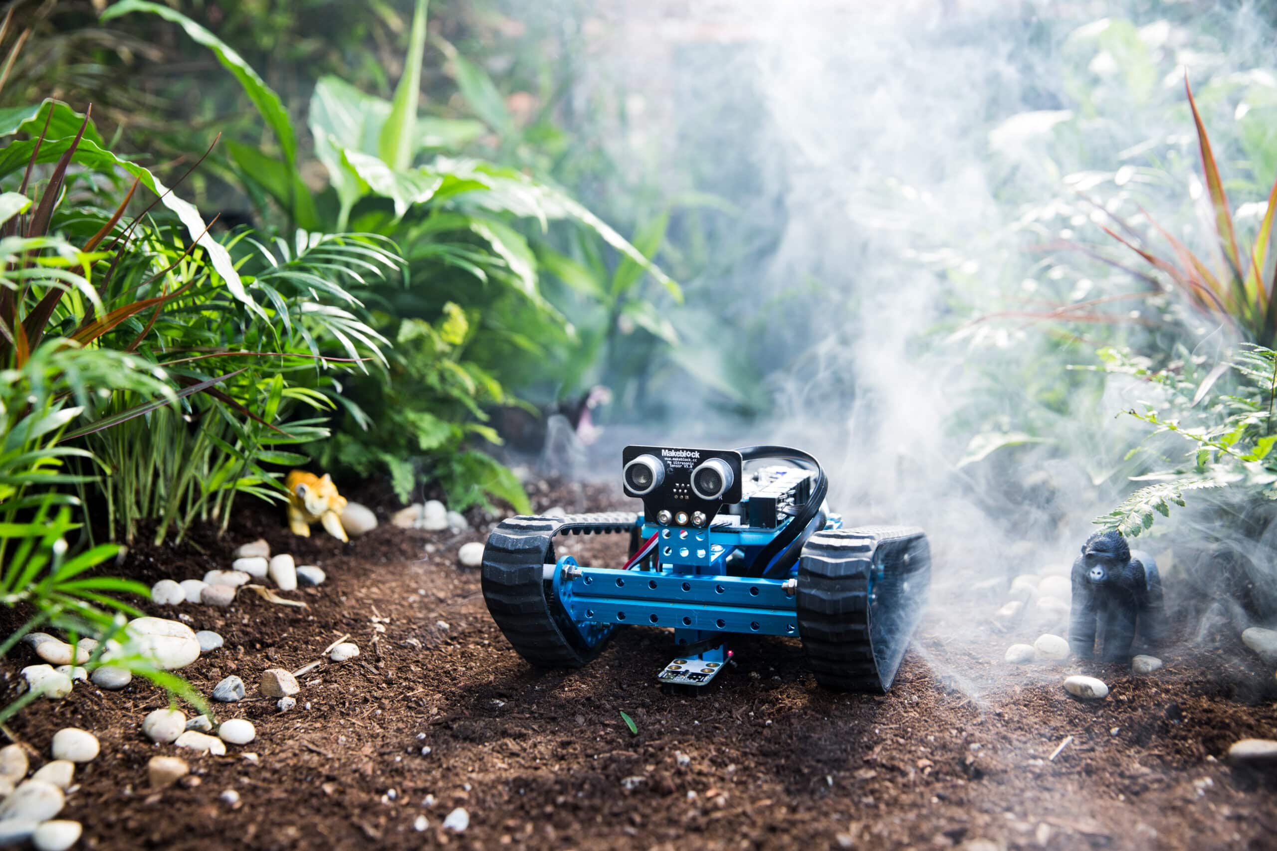 Programovateľný robot mBot Ranger 30